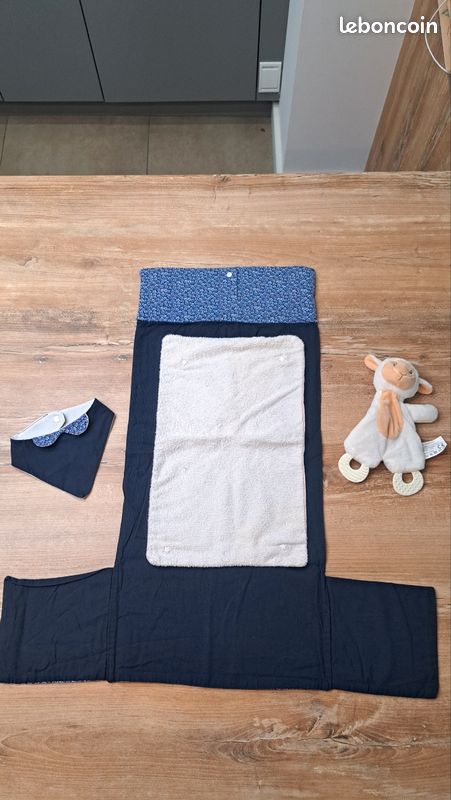 Tapis à langer de voyage cousu main (image 1)