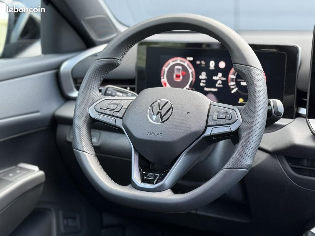 VOLKSWAGEN T-ROC 1.5 eTSI Hybrid DSG7 150 R-Line avec IQ Light et Hayon électrique (image 7)