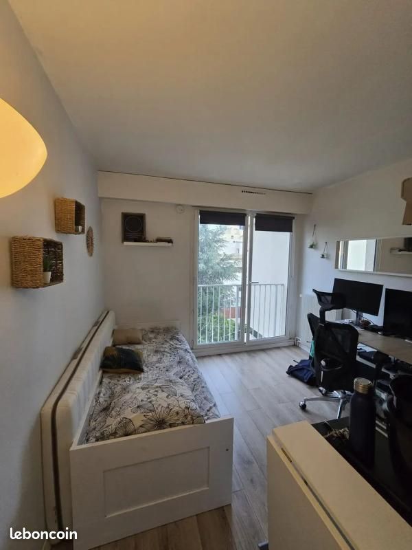 Appartement 1 pièce 16 m² · à Courbevoie · 16 m² · 830 €/mois