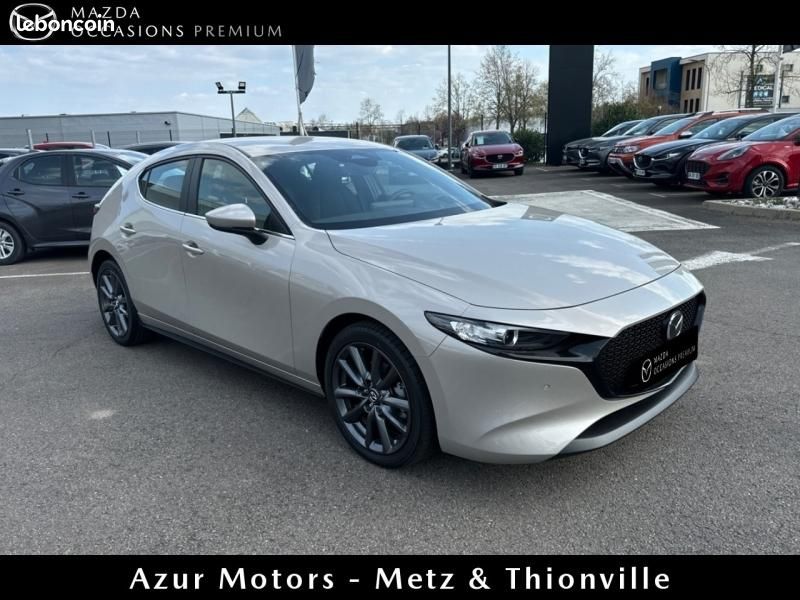 Mazda Mazda 3 2.0 e-SKYACTIV-X M-Hybrid 186ch Centre Line 2025 (image 3)