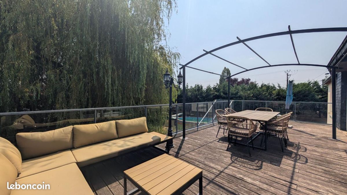 Maison 8 pièces 170 m² · à Gennes-Val-de-Loire · 170 m² · 253 200 €