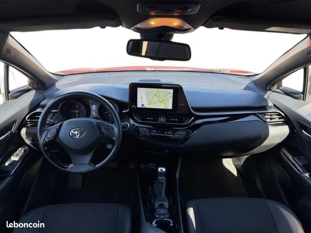 Toyota C-HR 1.8 Hybride 122ch Design Ultimate E-CVT (image 10)