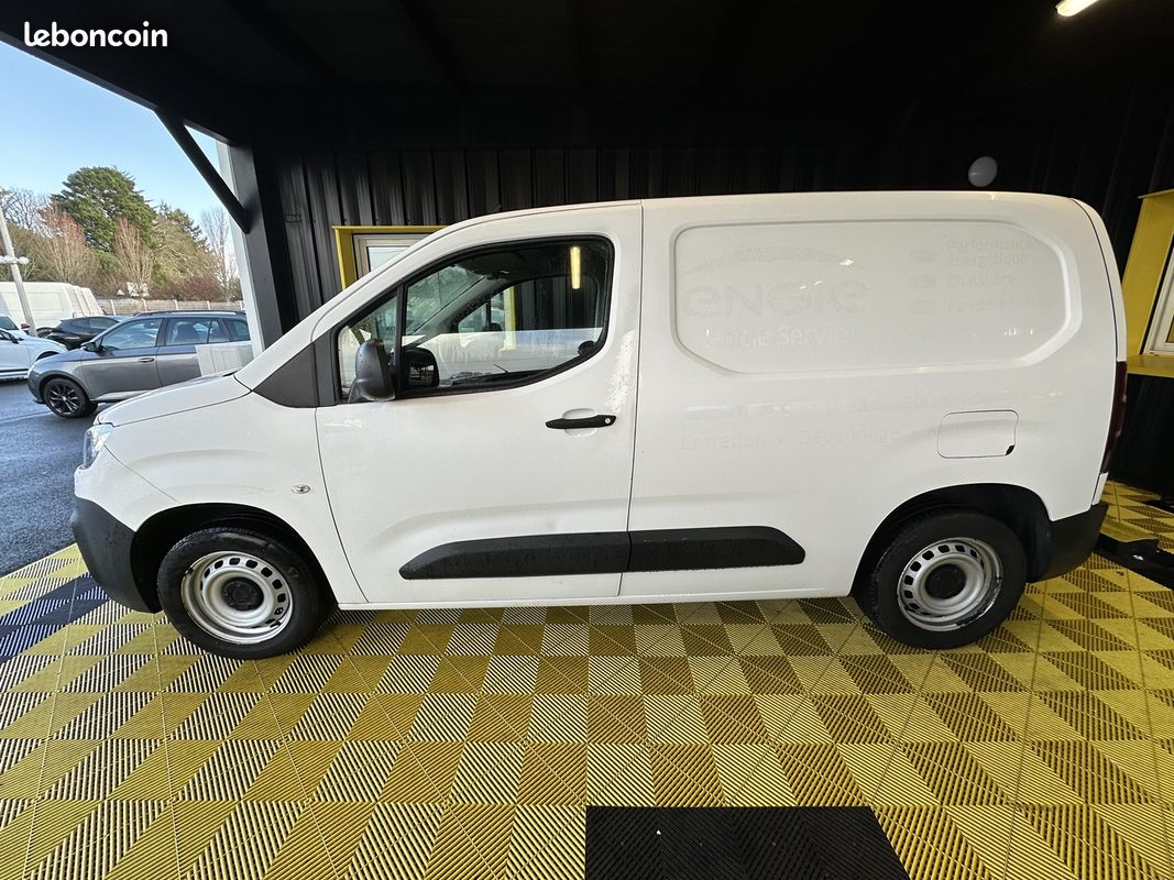 Citroen BERLINGO VAN M 650KG BLUEHDI 75 S&S CLUB (image 2)