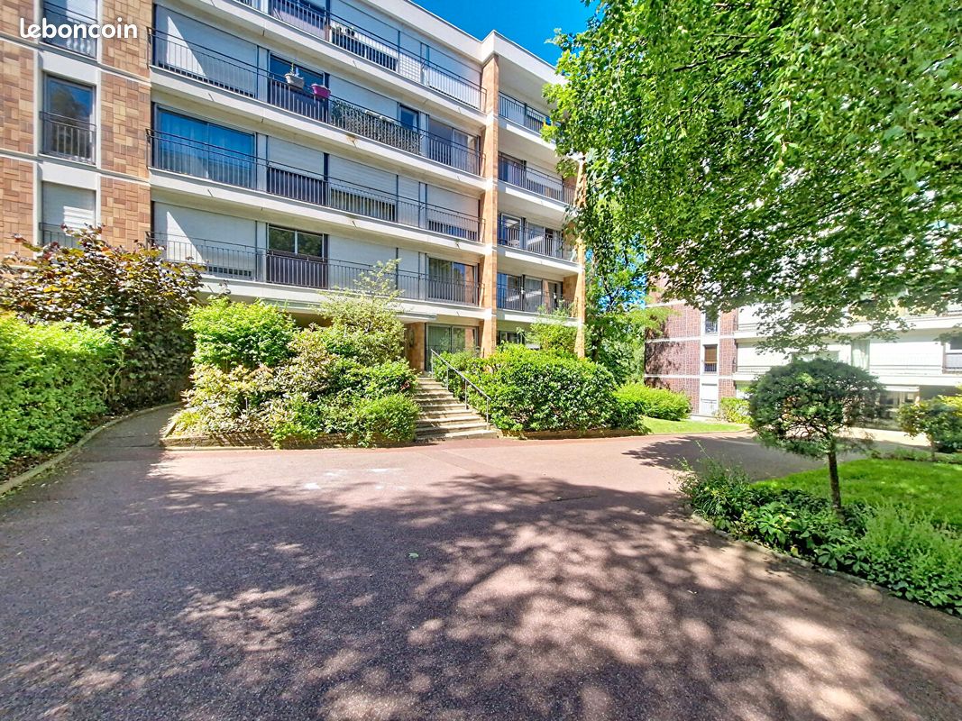 Appartement 4 pièces 79 m² · à Brunoy · 79 m² · 179 000 €