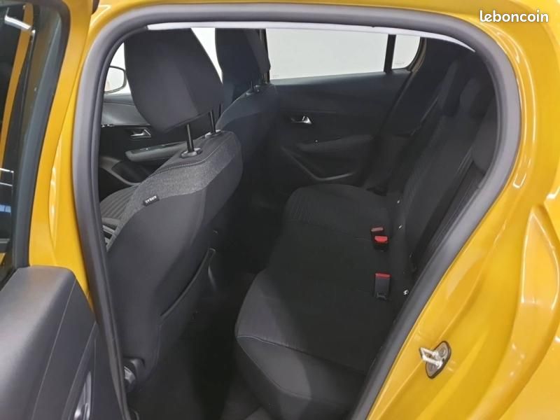 Peugeot 208 1.2 PureTech 100ch S&S Style 118g (image 13)