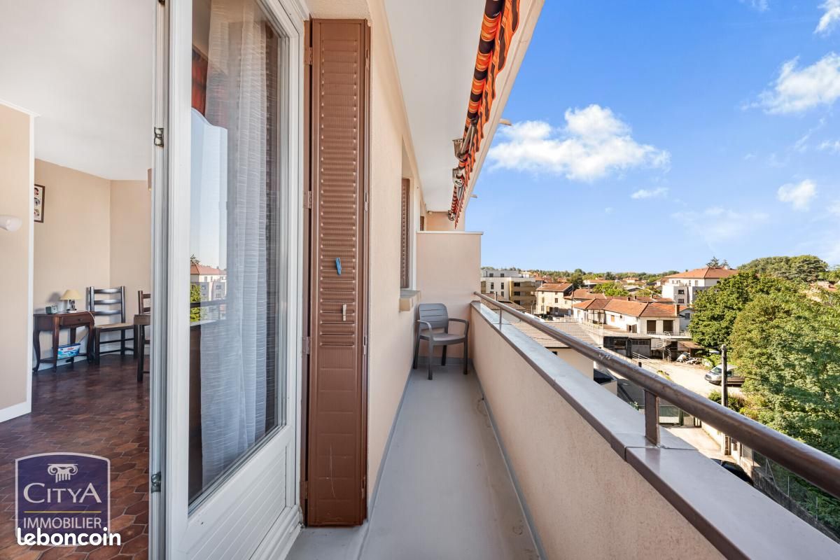 Appartement 3 pièces 62 m² · à Pont-de-Chéruy · 62 m² · 164 000 €