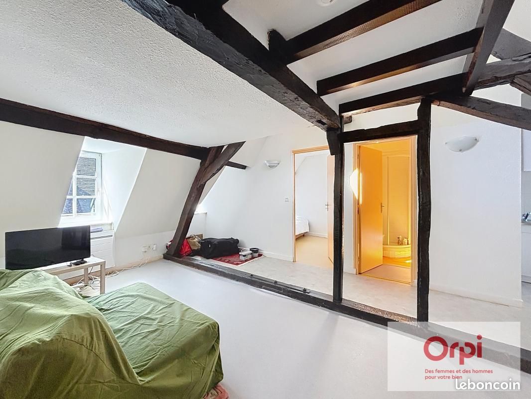 Appartement 2 pièces 38 m² · à Montluçon · 38 m² · 325 €