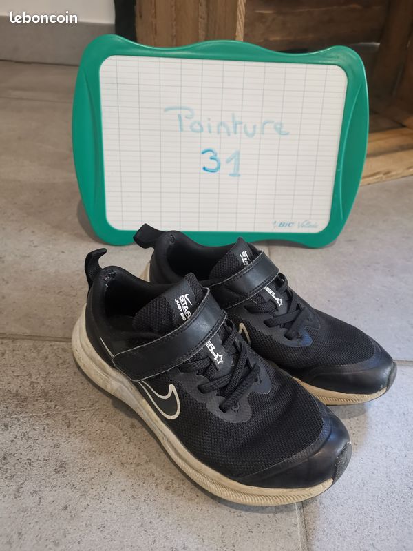 Baskets enfant NIKE taille 31 Chaussures