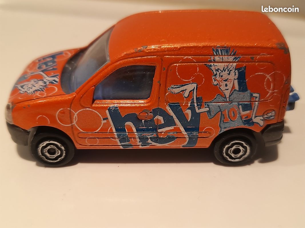 Voiture Miniature Majorette Renault Kangoo N°288/289 - Échelle 1/57, Très Bon état Occasion