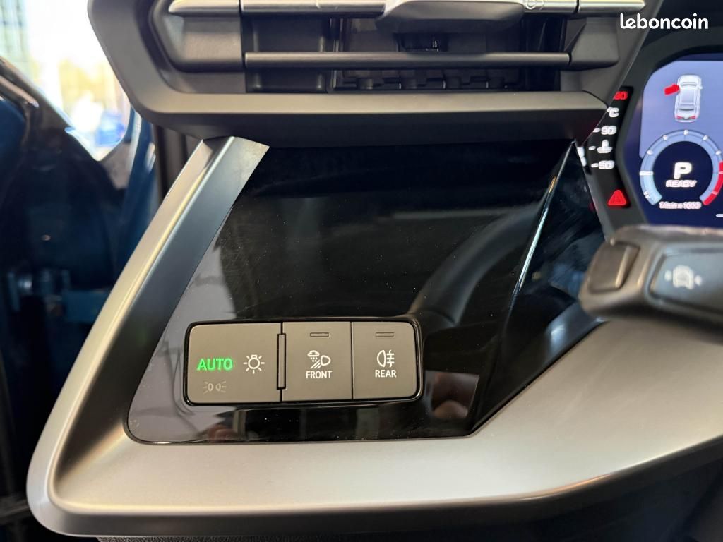 AUDI A3 Berline 30 TFSI 110 S-Tronic 7 DESIGN + Options (image 26)