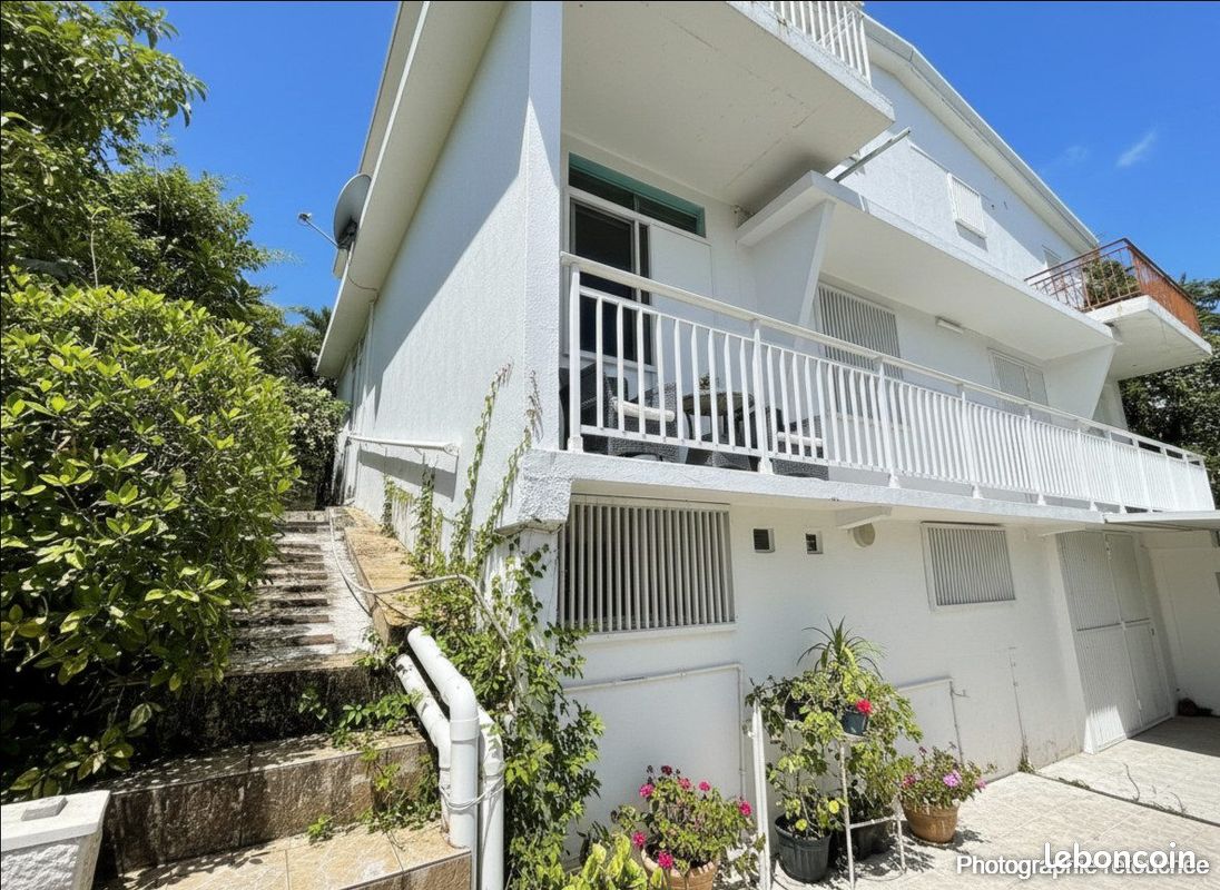 Maison 12 pièces 200 m² · à Fort-de-France · 200 m² · 187 000 €