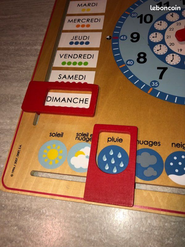 Mon calendrier IDEKO, en Français, jeu éducatif en bois pour apprendre l' heure, les jours, les mois, les saisons, la météo - IDEKO