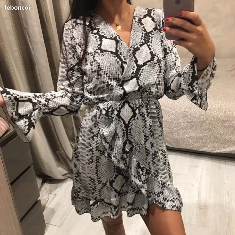 Robe (image 3)