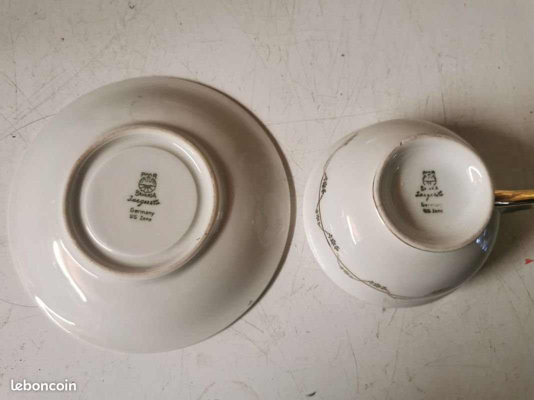 Tasse et soucoupe ancienne (image 3)