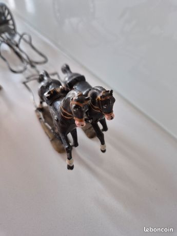 Charette Fourragère QUIRALU Pour Cheval - Aluminium - Années 50 - Bon état