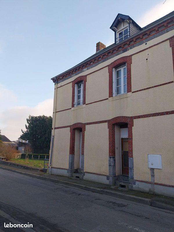 Maison 4 pièces 79 m² · à Le Genest-Saint-Isle · 79 m² · 580 €/mois