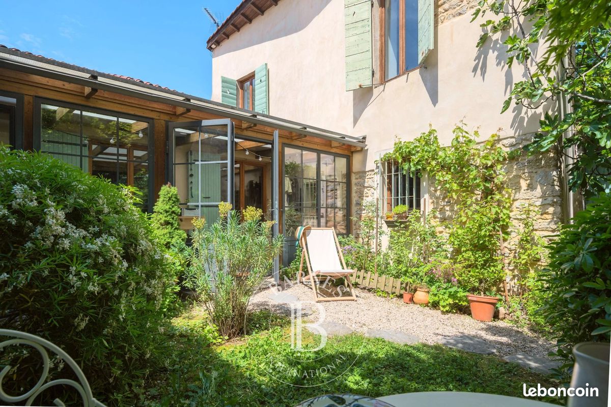Maison 3 pièces 69 m² · à Saint-Didier-au-Mont-d'Or · 69 m² · 470 000 €