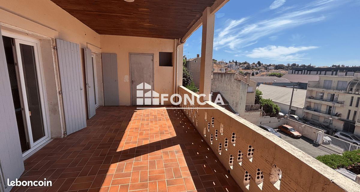 Appartement T3 avec terrasse (image 1)