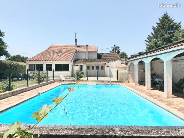 Maison 9 pièces 205 m²