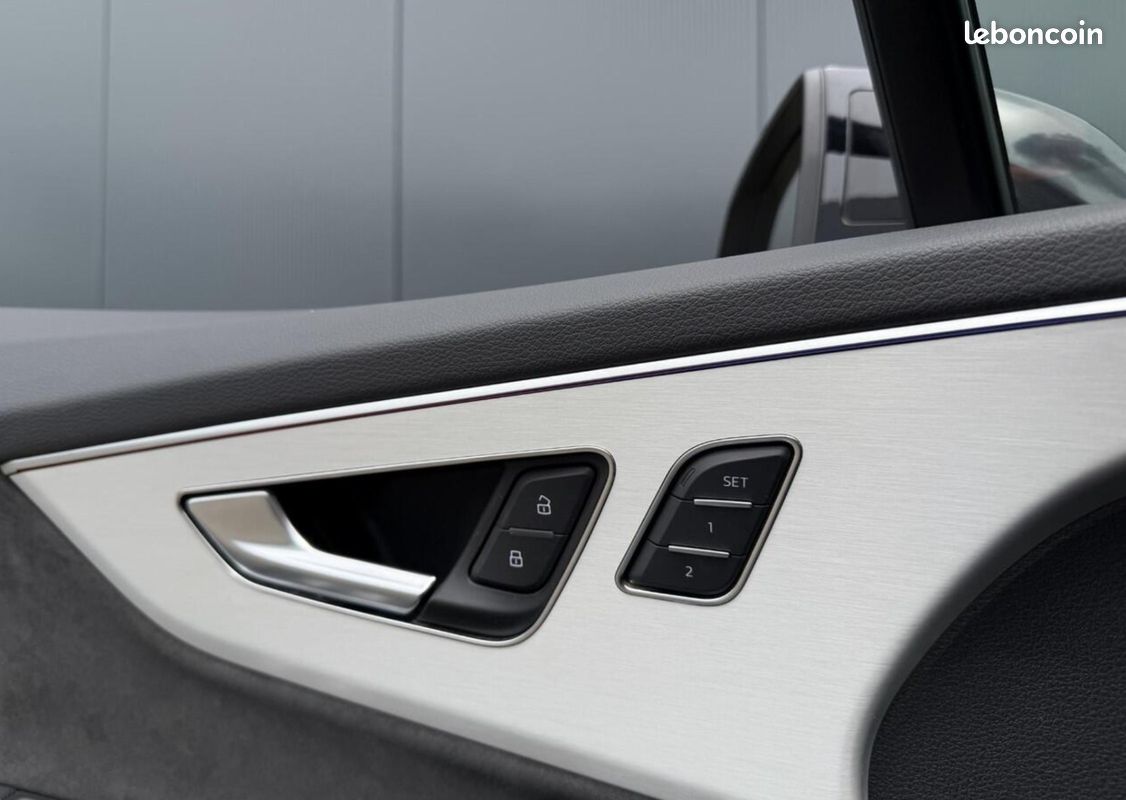 Audi Q7 55 TFSI e quattro S-line /HUD */Memory /B&O (image 11)