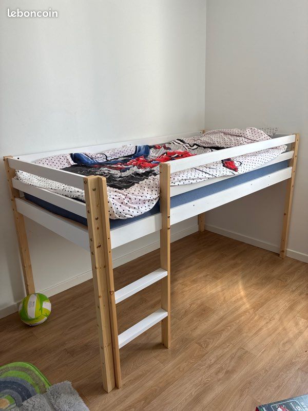 Lit enfant avec matelas neuf (image 1)
