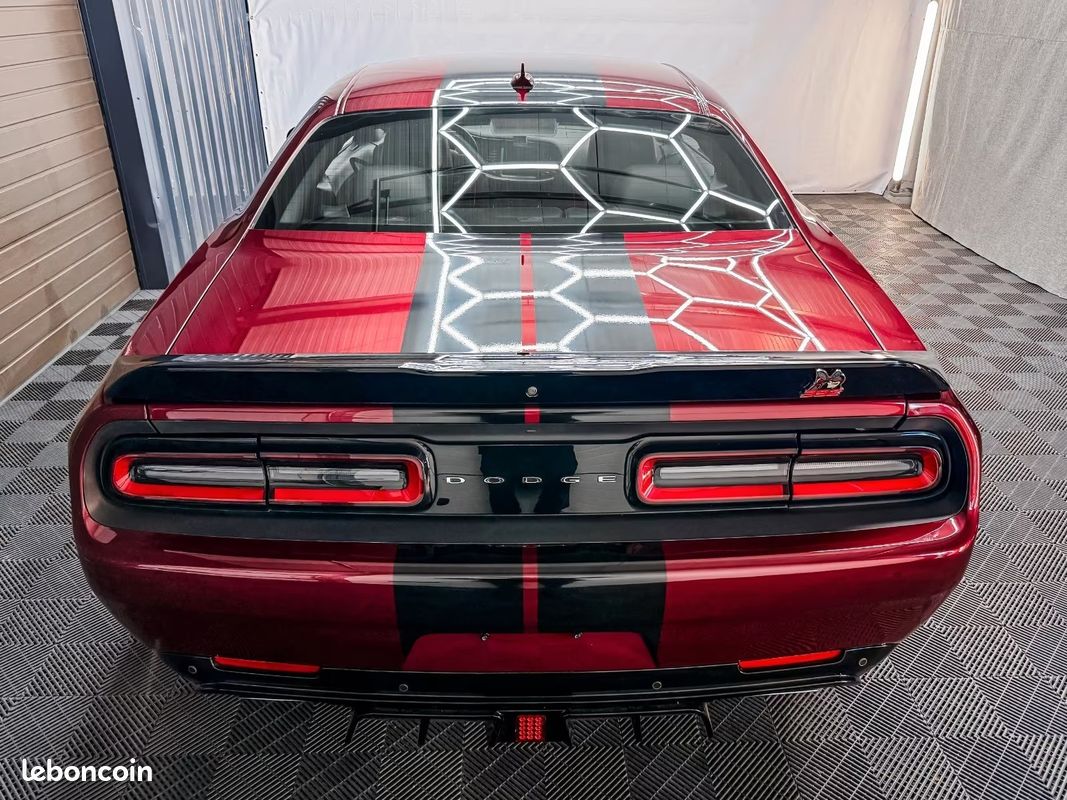 Dodge CHALLENGER Scat Pack Widebody 6.4 V8 HEMI 492 ch BVM – Toit ouvrant – Widebody (image 6)