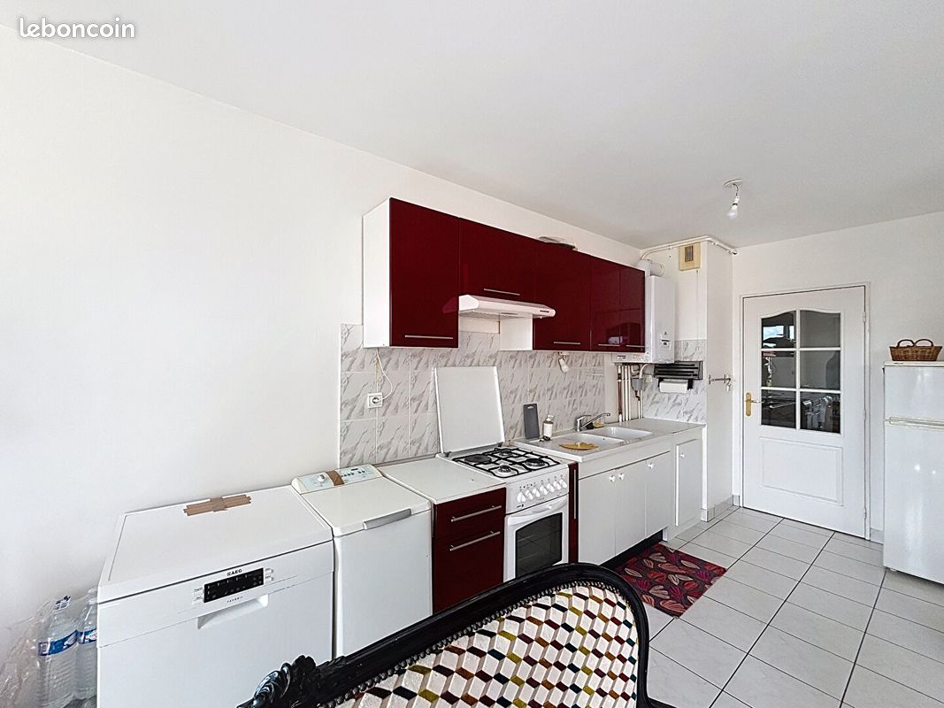 Appartement a louer chalons-en-champagne - 3 pièce(s) - 87 m2 - Surfyn