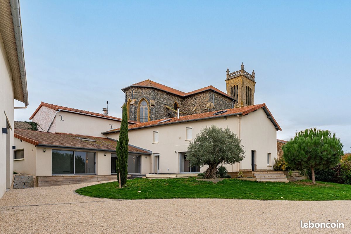 Maison 5 pièces 184 m² · à Cordelle · 184 m² · 399 000 €