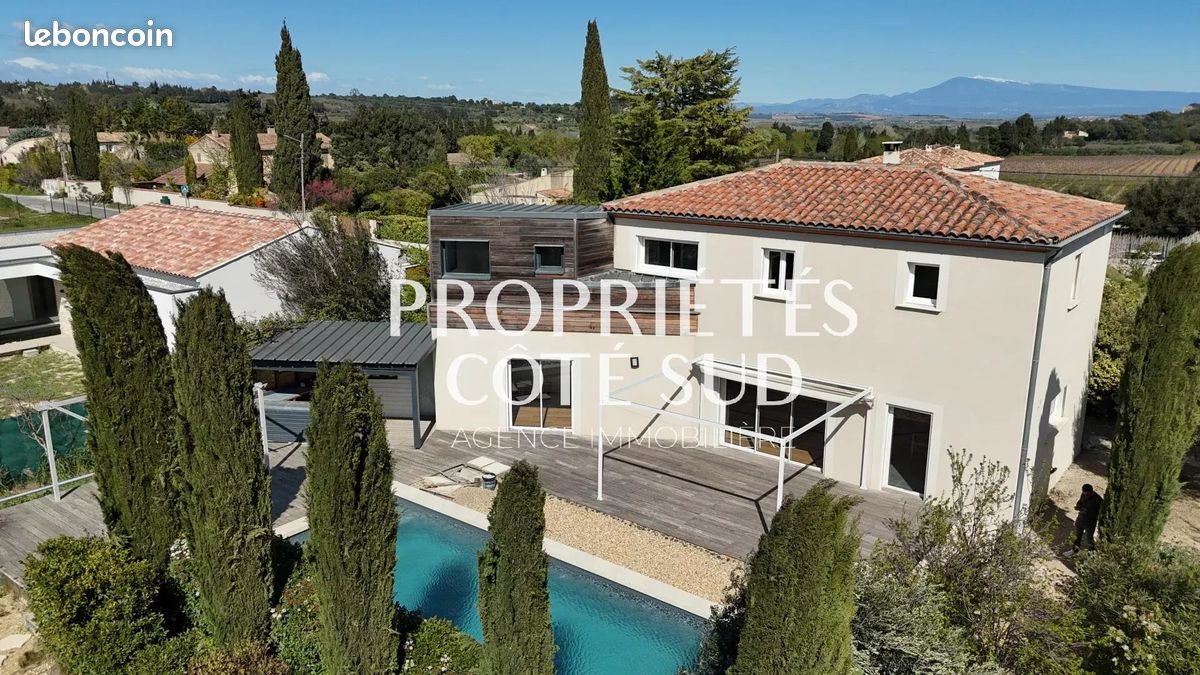 Maison 5 pièces 166 m² · à Pujaut · 166 m² · 550 000 €