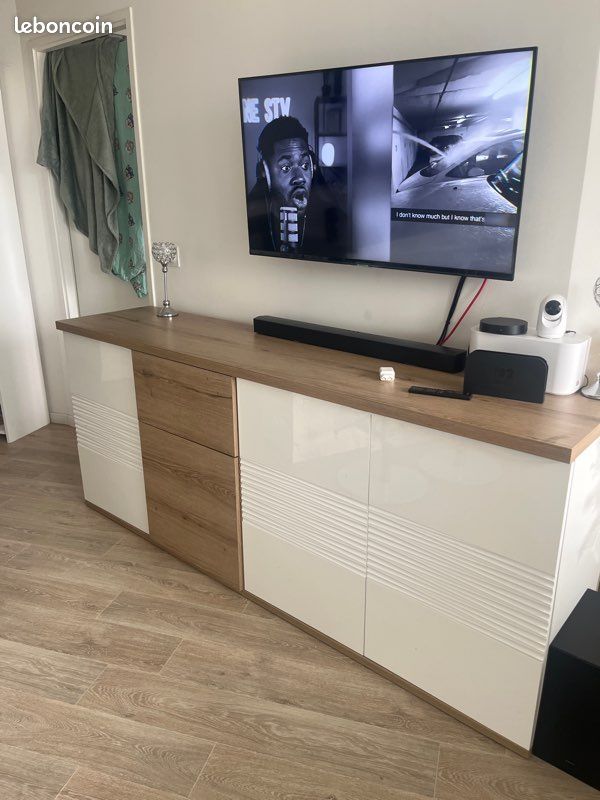 Buffet OTELLO 4 portes / 1 tiroir – 208 cm – Bicolore blanc/bois (image 1)