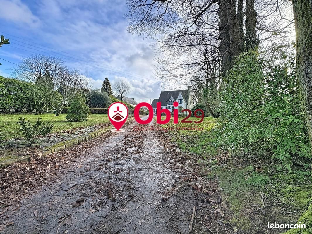 Maison 13 pièces 215 m² · à Châteaulin · 215 m² · 339 750 €