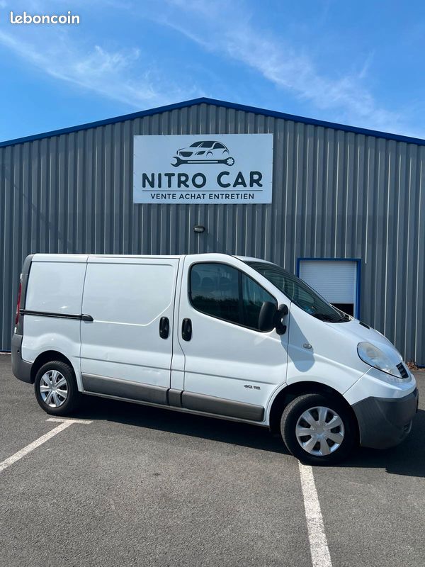 RENAULT Trafic 2.0 Dci 115 Ch L1H1 / Garantie 12 mois (image 1)