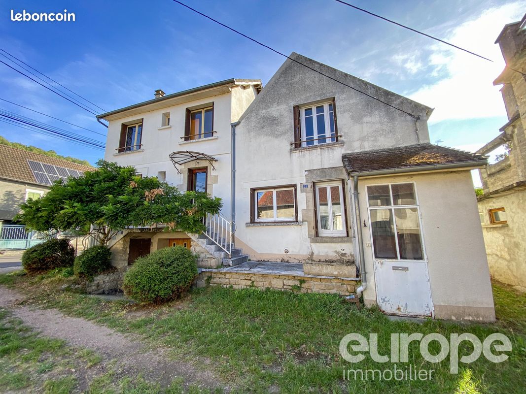 Maison 6 pièces 136 m² · à Dornecy · 136 m² · 134 000 €