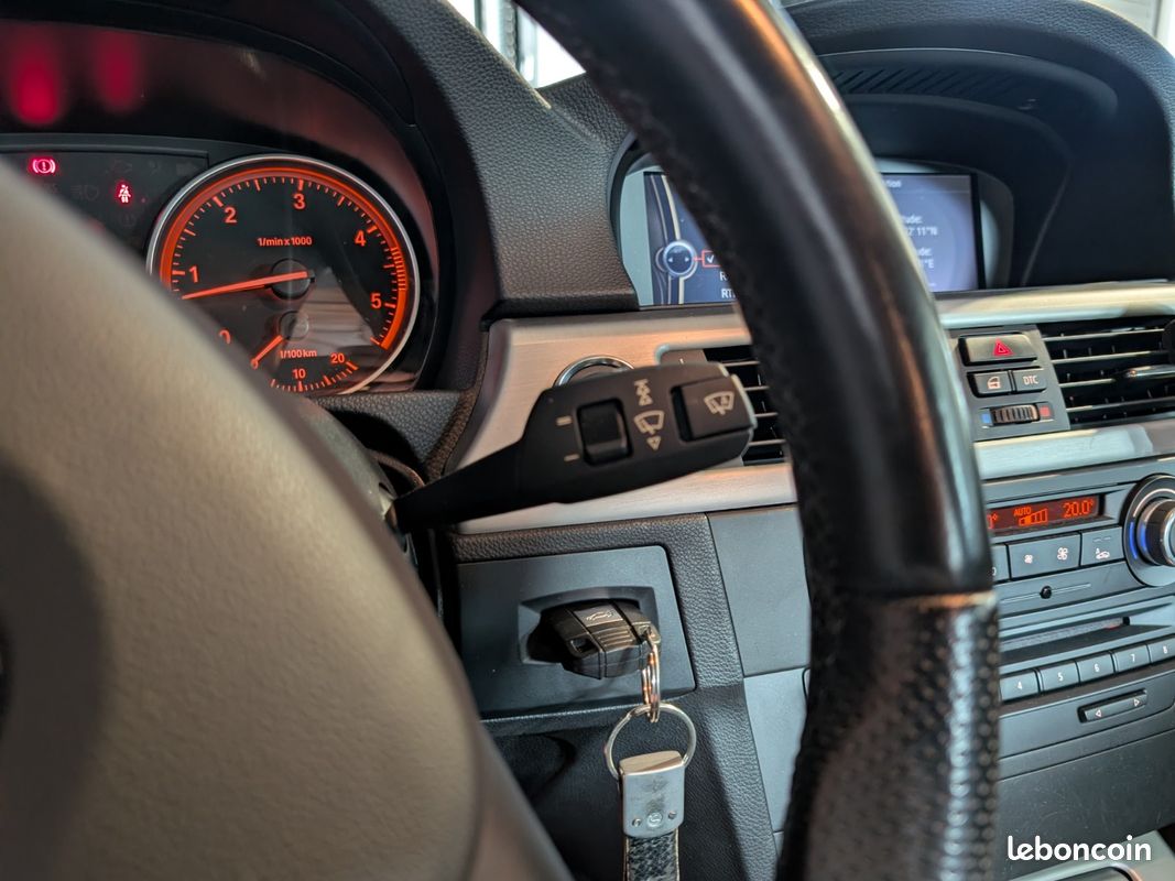 BMW SERIE 3 COUPE E92 LCI 325d 197ch Sport Design - M57D (image 25)