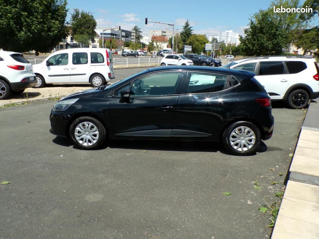 Renault Clio 4 LIFE 1.2L 16V (image 6)