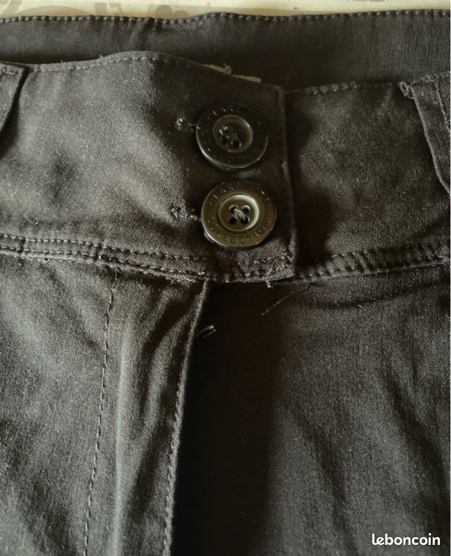 Pantacourt noir taille 40 (image 4)