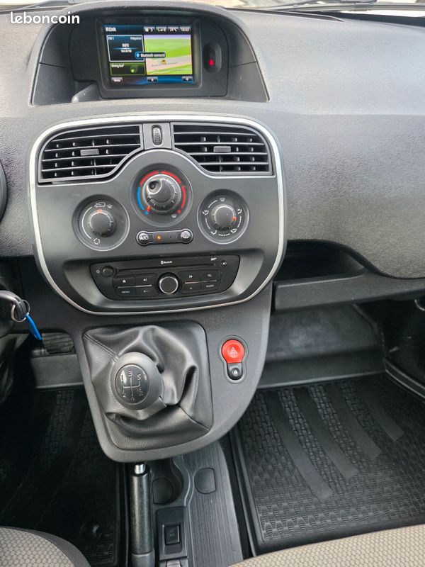 ✅️RENAULT KANGOO MAXI l2 1.5 DCI 90 CH ⏩️3 PLACES ⏩️SANS AD BLUE ⏩️EN COURS DE PRÉPARATION⏩️ LE KANGOO SERA VENDU AVEC UNE PREPARATION IDENTIQUE A UN INTERIEUR PROCHE DU NEUF (image 10)