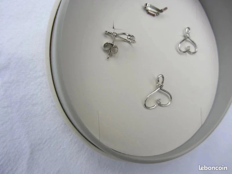 Boucle D Oreille Coeur Manege A Bijoux Boucles D'oreilles