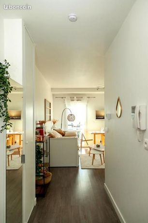 Studio 1 pièce 28 m²