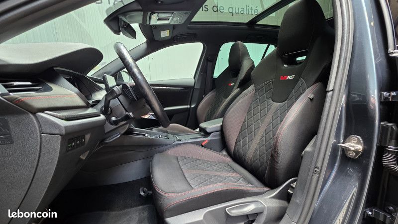 Skoda OCTAVIA COMBI 2.0 TDI 200CH RS DSG7 (image 13)