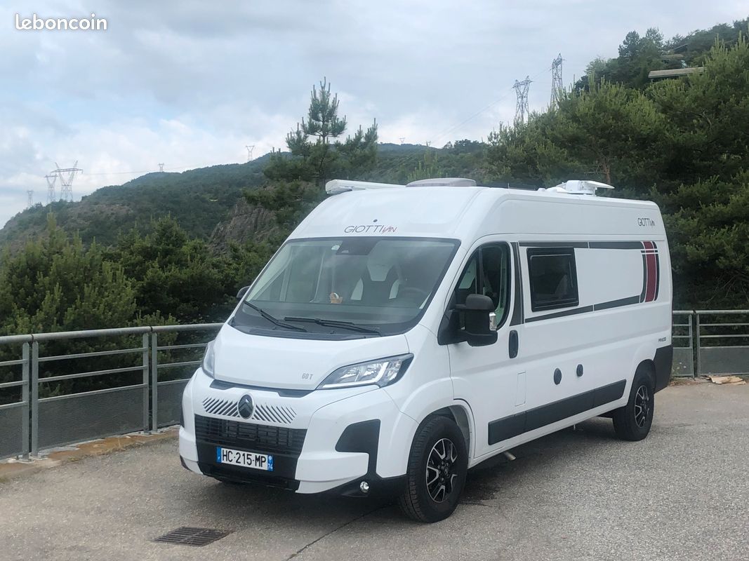 Camping car fourgon aménagé GIOTTIVAN 60T toutes options et clim (image 1)