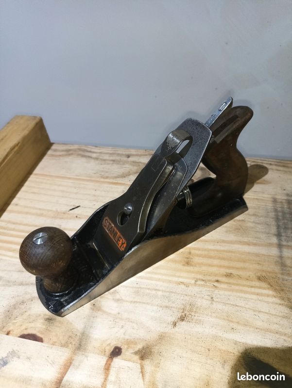 Rabot en metal (image 1)