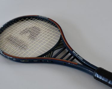 Raquette de tennis vintage Donnay