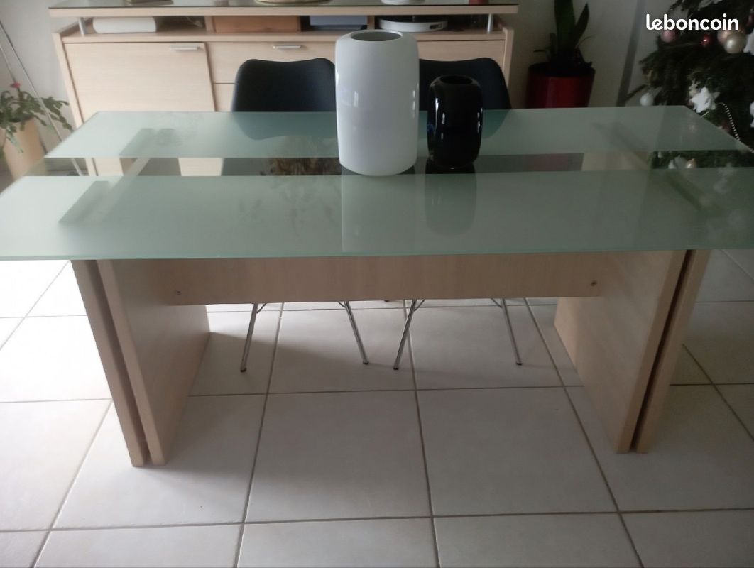 Table (image 1)