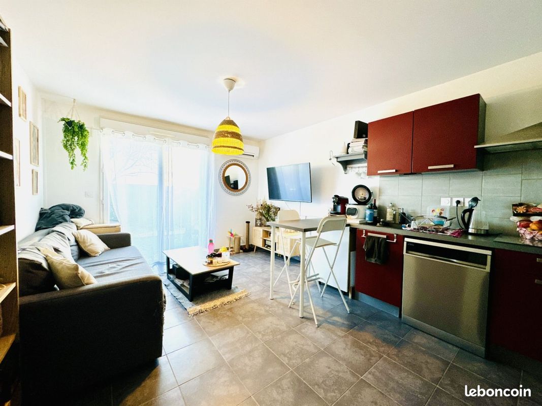 Appartement 2 pièces 40 m² · à Châteauneuf-les-Martigues · 40 m² · 894 €