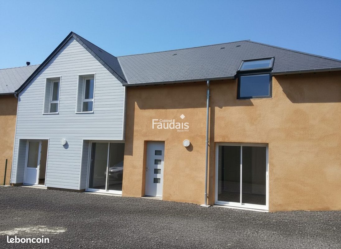 Maison 5 pièces 150 m² · à Grimesnil · 150 m² · 750 €