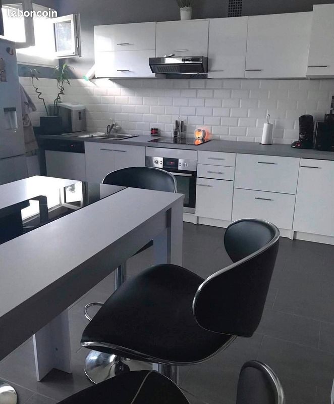 Maison 7 pièces 200 m² · à Lezoux · 200 m² · 277 000 €