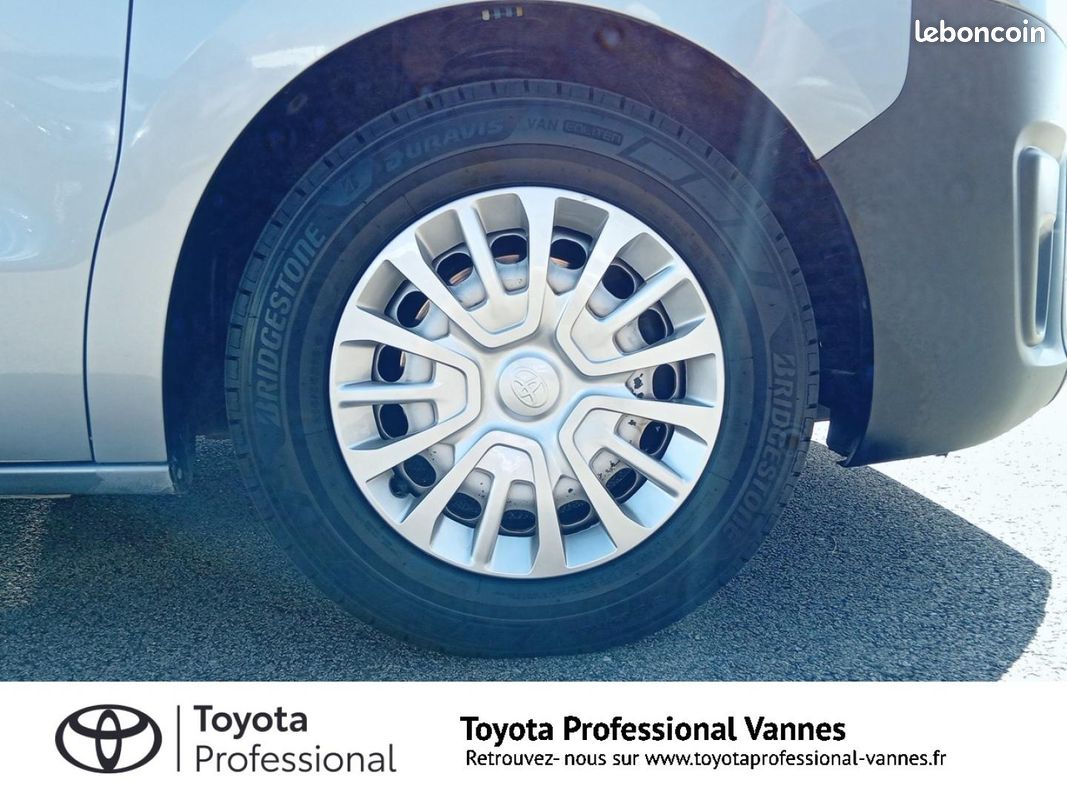 Toyota PROACE Combi Long 1.5 120 D-4D Dynamic MY20 (image 15)
