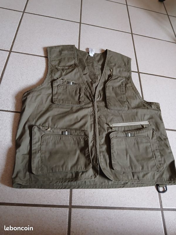 Gilet homme taille L. Pêche ou chasse. État neuf (image 1)