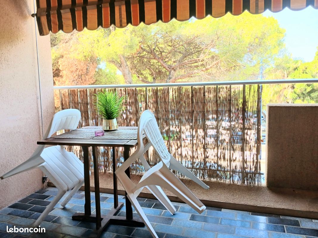 Appartement 1 pièce 24 m² · à Hyères · 24 m² · 560 €